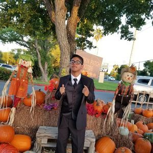 Meet your Posher, Josue